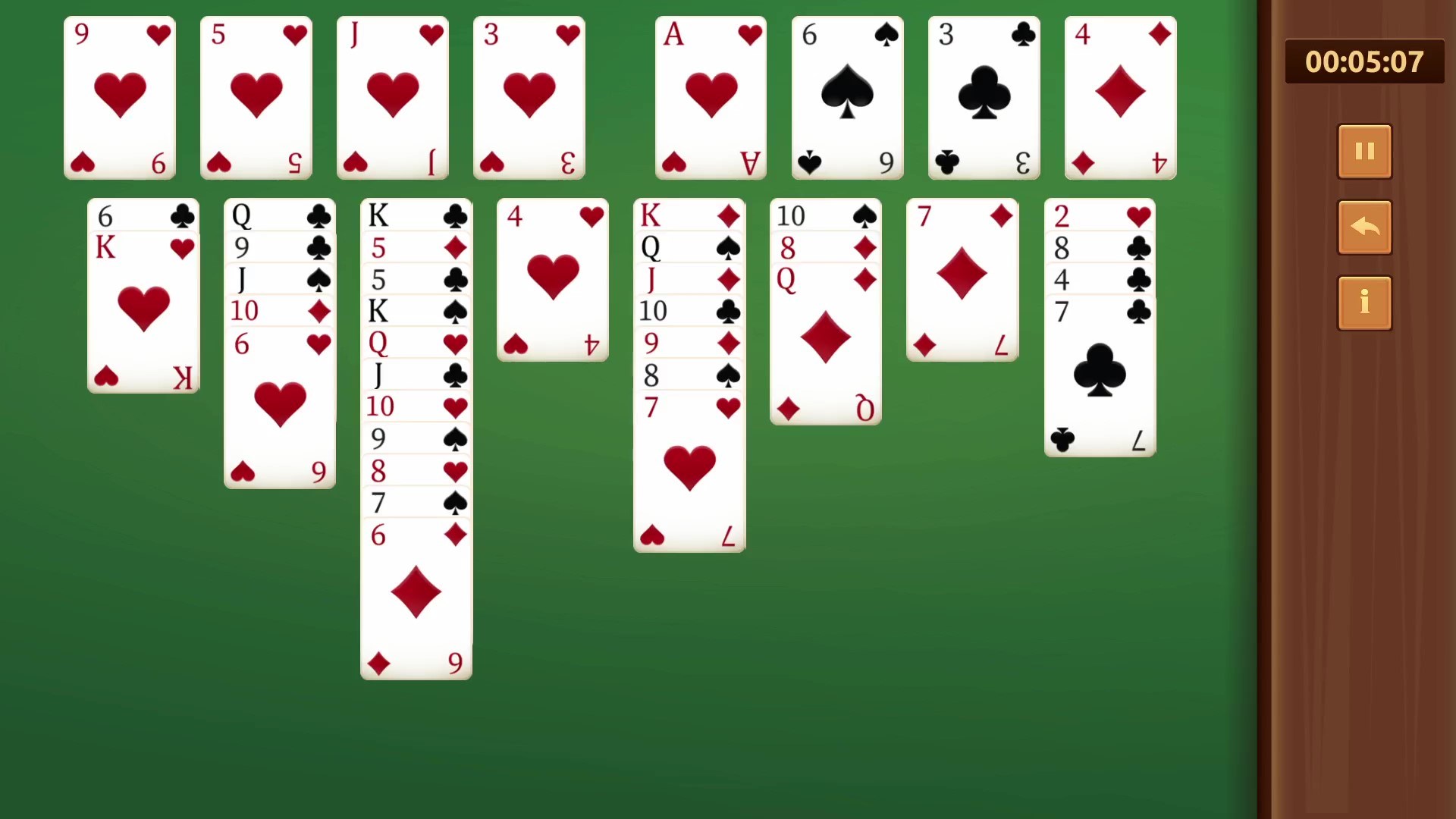 Stack ’em all with 15 in 1 Solitaire on Xbox